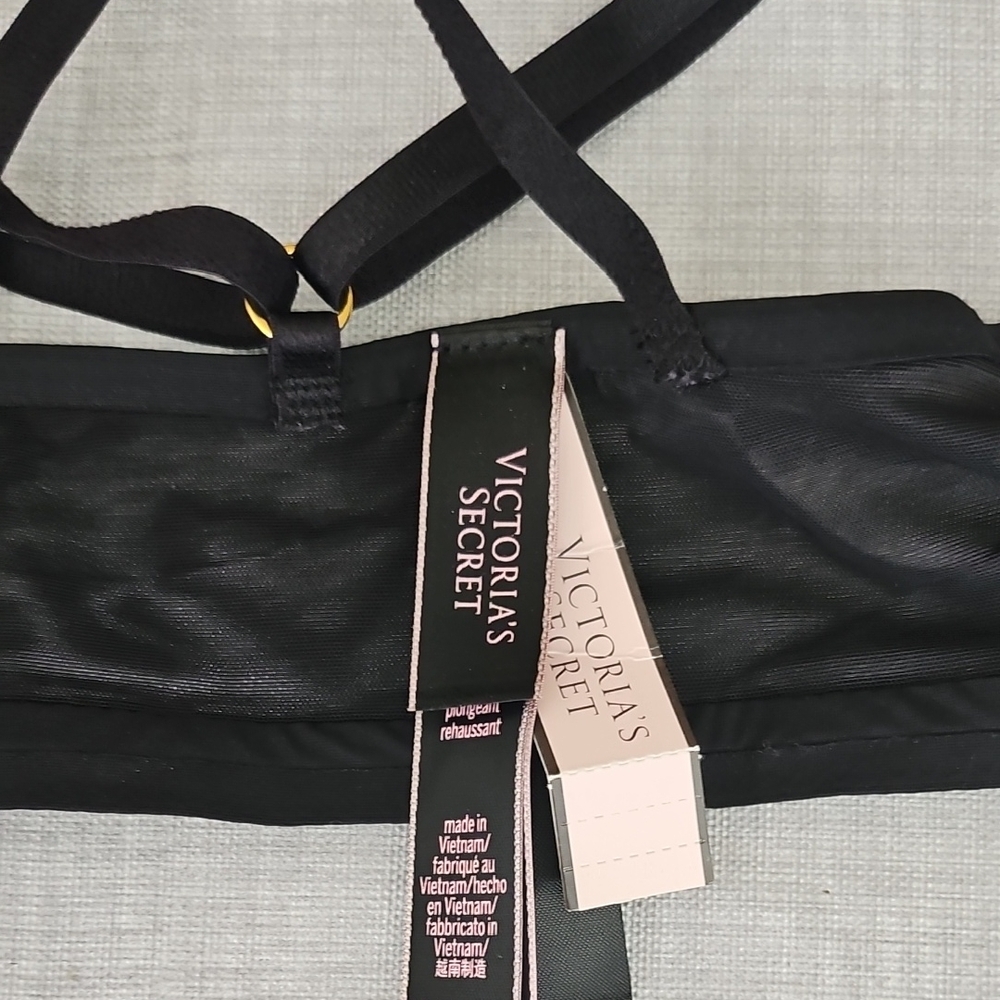 Victoria's Secret Black Strappy Push-Up Bra with Gold Accents - Picture 4 of 7